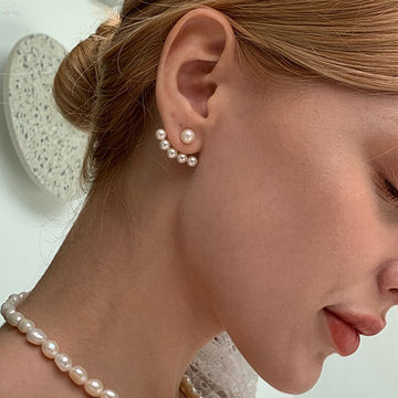 AOMU  Chic Imitation Pearl Geometric Fan Shaped Elegant Stud Earrings for Women Girls Jewelry Party Asseccoires daiiibabyyy